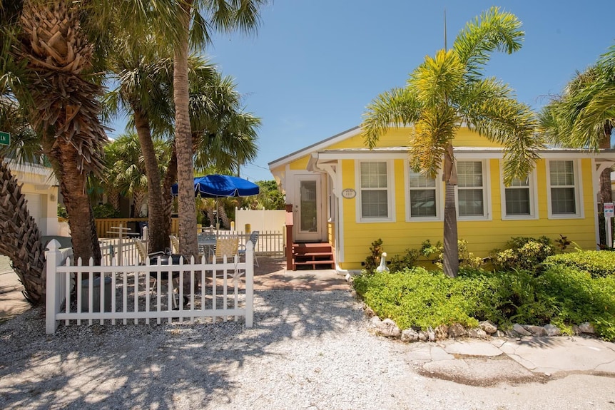 Anna Maria Island beach cottage